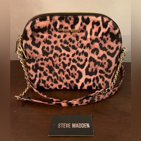 Steve Madden Handbags - Steve Madden B Maggie Leopard Crossbody